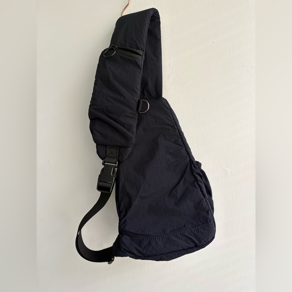 Black Sling Crossbody Bag with Ring Zippers - FREE PEOPLE - Picture 11 of 15